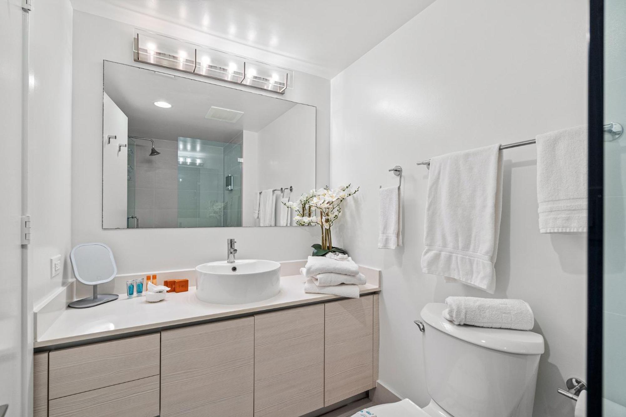 Ocean Views - Pool & Gym - Pet Friendly - Close To Beach Hallandale Beach Exterior photo